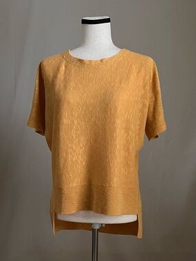 Eilene Fisher - Linen Blend Short Sleeve Sweater with High-Low Hem - XS
